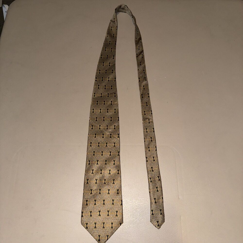 Bill Blass Black Label Men’s Tie Beige Geometric